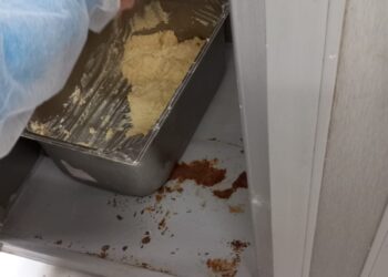 ANPC verifică dacă produsele comercializate sub branduri proprii, românești, ale marilor magazine sunt într-adevăr autohtone. Patiserie din Galați, care își comercializa produsele prin lanțul de retail Lidl, amendată de comisarii ANPC