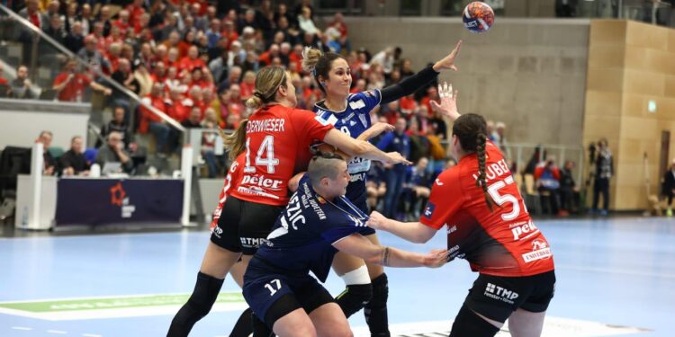 Dunărea Brăila a pierdut în deplasare meciul cu Thuringer HC, 32-28 (16-11)