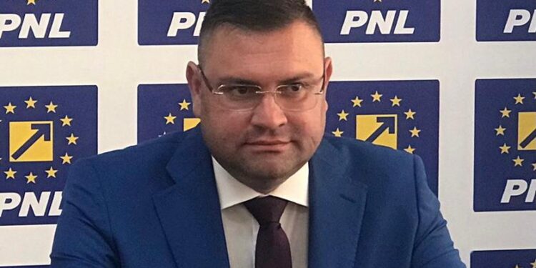 Alexandru Bucălău, consilier județean PNL: ”Taxa pe apa de ploaie nu face altceva decât să genereze un profit şi un venit suplimentar pentru cei de la CUP Dunărea”