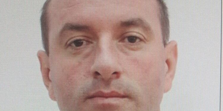 Bărbat de 44 de ani dat dispărut de soție