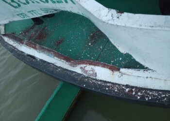 Foto+video: Nava de patrimoniu „Borcea”, a ISJ Brăila, a fost lovită de nava ”Lacu Sărat”, a Primăriei Brăila, care făcea o cursă pe Dunăre cu profesori și elevi participanți la Festivalul de teatru de comedie ”Ștefan Mihăilescu Brăila”