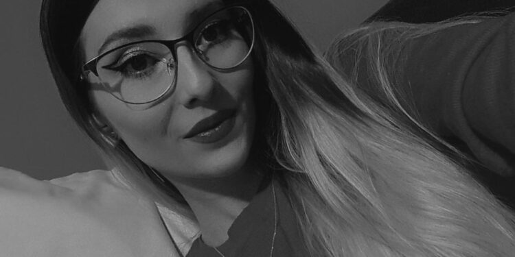 Tânără de 24 de ani, pe listă pentru transplant de cord. Operația salvatoare: 31.000 de euro.