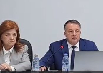 Pe primarul Brăilei nu-l deranjează că el încurcă grosimea cu suprafața, dar transmite atacuri politice de la tribună în ședința CLM