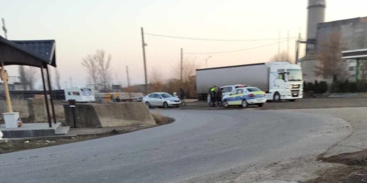 În cadrul acțiunii BLOCADA, polițiștii au lăsat fără permis 12 conducători auto