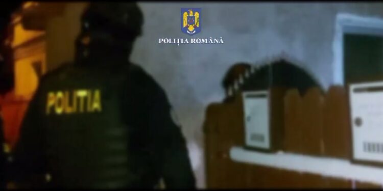 Percheziții la persoane bănuite de proxenetism. Activitatea infracţională s-ar fi desfăşurat în judeţele Buzău şi Brăila