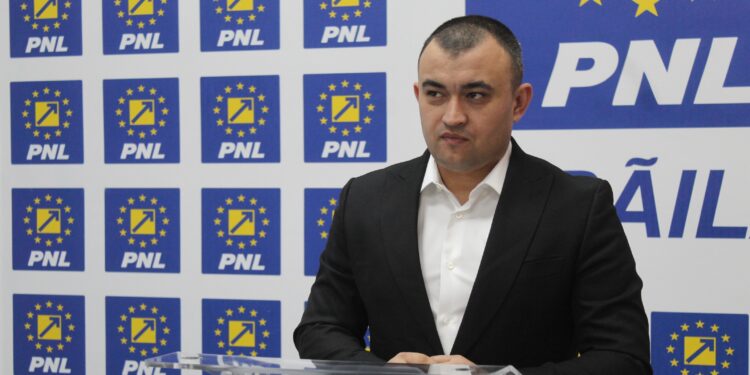 Alexandru Popa: ”Știți că Dinamo s-a pregătit vreo 30 de ani ca să joace în Liga Campionilor? Lăsați-l și pe domnul Florin Cîrligea să se pregătească să fie deputat”