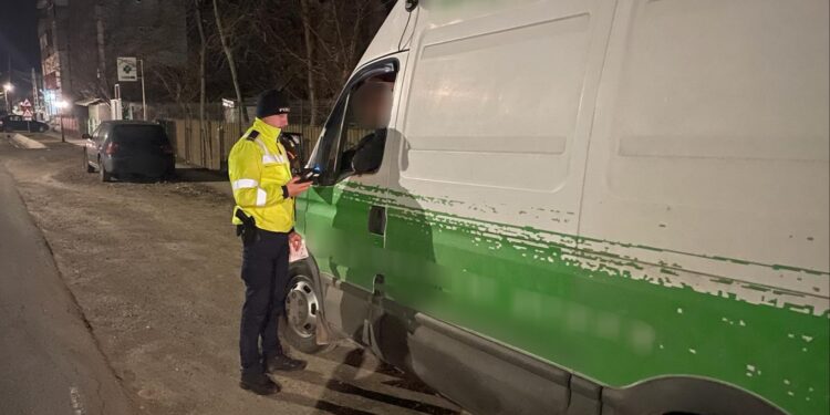 Polițiștii brăileni au aplicat 143 de sancțiuni contravenționale și au reținut în vederea suspendării exercitării dreptului de a conduce 15 permise de conducere