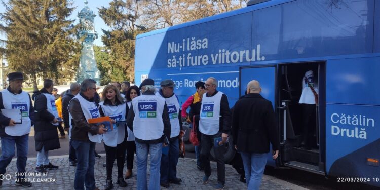 Alianța Dreapta Unită Brăila a demarat campania de strângere de semnături pentru depunerea candidaturilor la alegerile europarlamentare