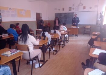 Activități ale polițiștilor brăileni în unitățile de învățământ