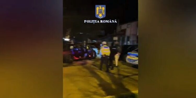 Video: Descindere de amploare în municipiul Galați: 25 de persoane depistate în timp ce practicau jocuri de noroc ilegale