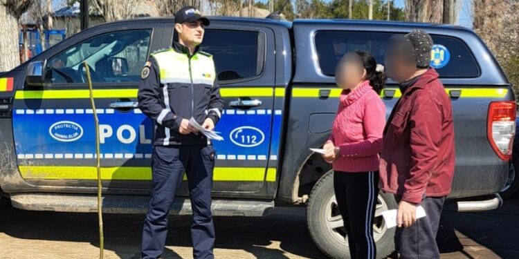 Acțiune de informare a cetățenilor cu privire la obligațiile ce le revin în calitate de deținători de animale de companie, desfășurată în comuna Vișani