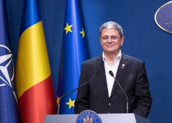 Ministrul Marcel Boloș: „Ministerul Finanțelor lansează varianta simplificată a aplicației e-Factura. Este în primul rând utilă celor aproximativ 670.000 contribuabili mici care au nevoie de un format gratuit și ușor de folosit”