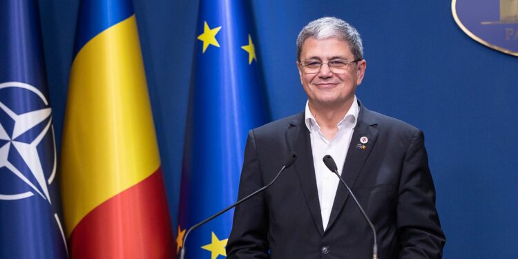 Ministrul Marcel Boloș: „Ministerul Finanțelor lansează varianta simplificată a aplicației e-Factura. Este în primul rând utilă celor aproximativ 670.000 contribuabili mici care au nevoie de un format gratuit și ușor de folosit”