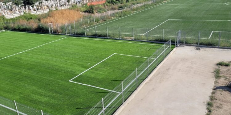 Stadionul Progresul este gata, dar nu prea