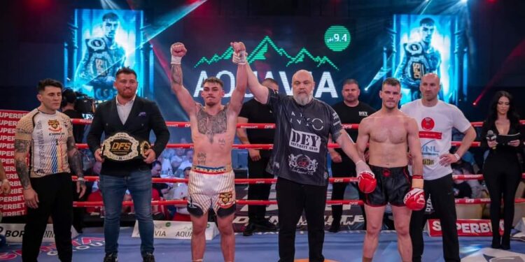 Brăileanul Valentin Mavrodin este noul puști minune din kickboxul românesc