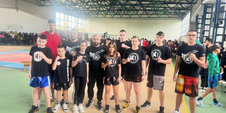 Patru medalii de aur obținute de sportivii de la CS Urban Warrior Gym Brăila la Turneul campionilor de kickboxing copii și juniori