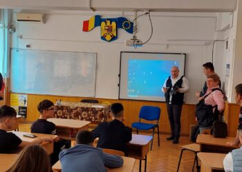 Comisarii Gărzii de mediu Brăila au desfășurat o acțiune la Școala Al. I. Cuza în contextul programului Săptămâna Verde