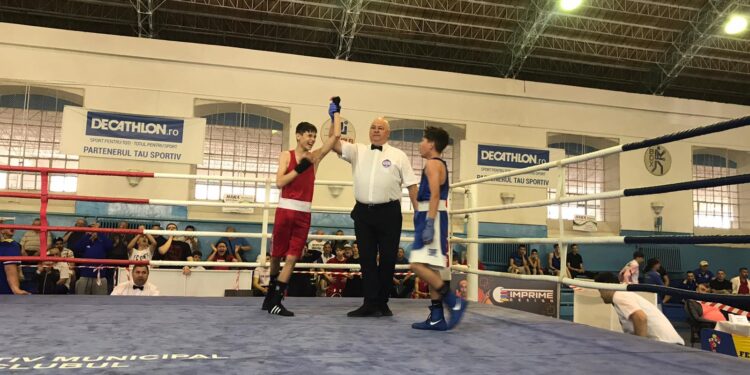Trei medalii de aur și două de bronz pentru sportivii de la CSM Brăila, la Cupa României la box pentru cadeți