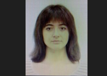 Elevă, de 15 ani, dată dispărută