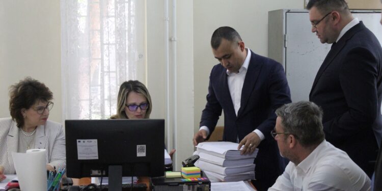 Alexandru Popa și PNL și-au înregistrat candidaturile la Biroul Electoral de Circumscripție Județeană Brăila