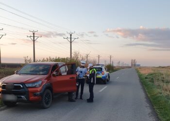Sute de amenzi aplicate de polițiști pentru neregulile din trafic