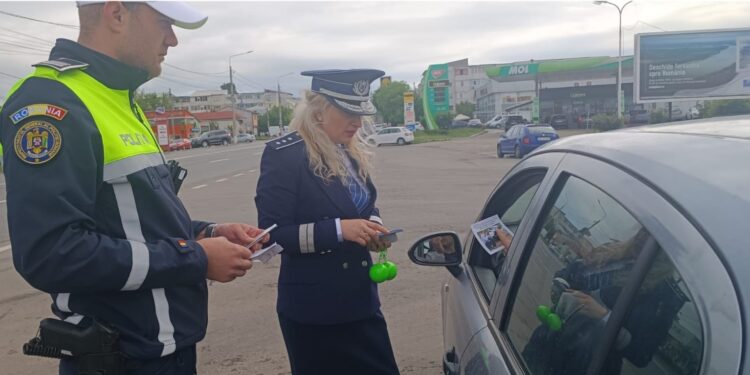 Activități preventive desfășurate de polițiștii brăileni pe o arteră intens circulată din municipiul Brăila și în incinta Braila Mall