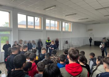 Activități de prevenire a delicvenței desfășurate de polițiști la Școala Gimnazială ”Grigore Șuțu”