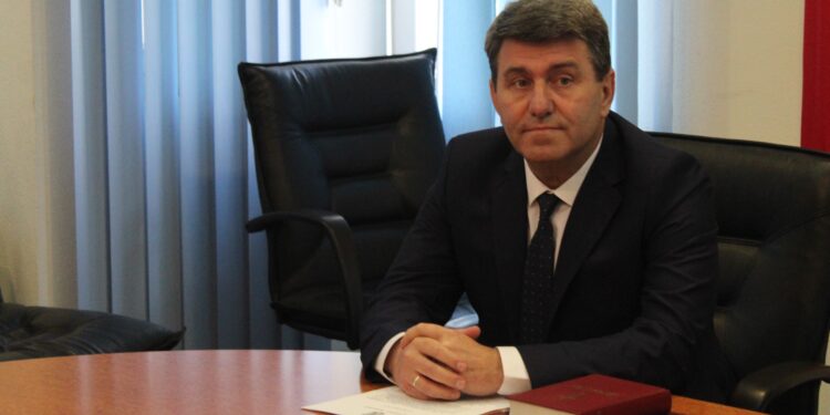 Subprefectul Dragoș Gelu Fătu a depus jurământul de învestire