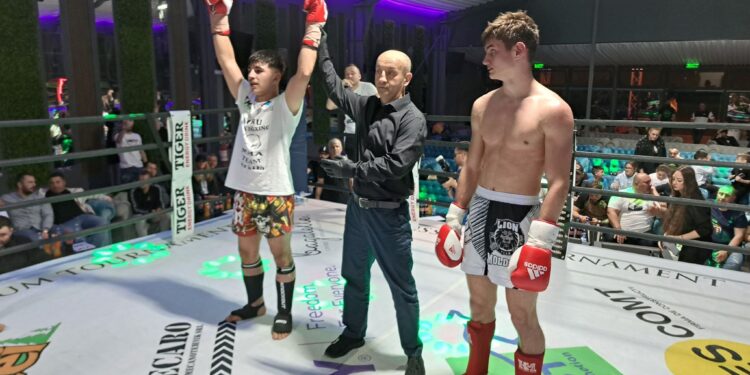 Brăileanul Ștefan Vrânceanu, de la clubul ”DoruTeam” Brăila, a câștigat Gala „Buzău vs Restul țării” împotriva moldoveanului de peste Prut, Popa Alessandro