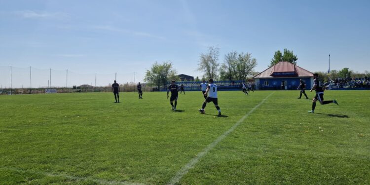 AFC Urleasca și Voința Vișani rămân lideri în cele două serii din Liga a 5-a