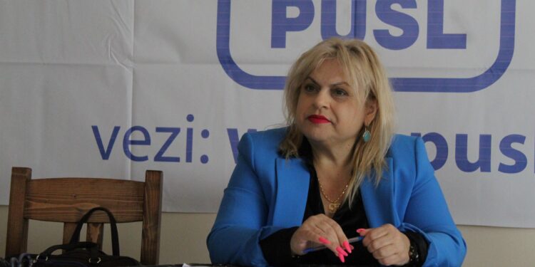Laura Iusein îi solicită primarului Dragomir să explice de ce nu este permis accesul copiilor în sălile de sport ale unităților de învățământ, după orele de curs