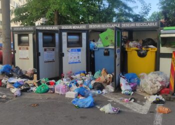 SC ECO SA nu are dotările necesare pentru a face față executării serviciului de salubrizare în municipiul Brăila. Programul de colectare pe zilele următoare. În curând va apărea un nou operator de salubrizare