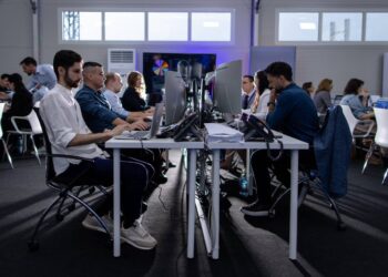 STS acordă asistență personalului din secțiile de votare pentru utilizarea echipamentelor și a aplicației pentru verificarea dreptului de vot