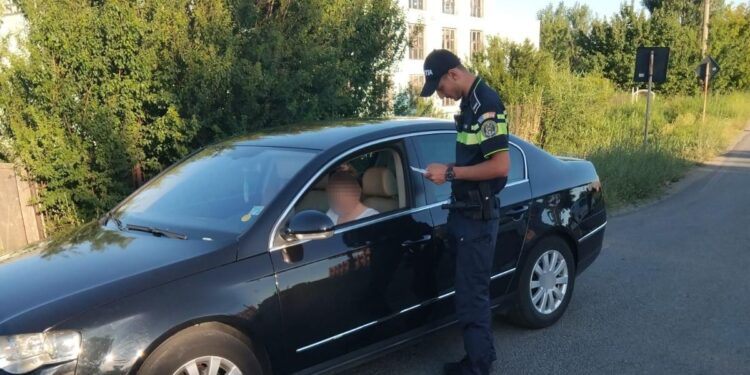 Miercuri, 10 iulie, polițiștii brăileni au intervenit la 56 de evenimente, dintre care 49 au fost sesizate de cetățeni prin 112. Pe raza județului Brăila au fost semnalate 36 de posibile infracțiuni