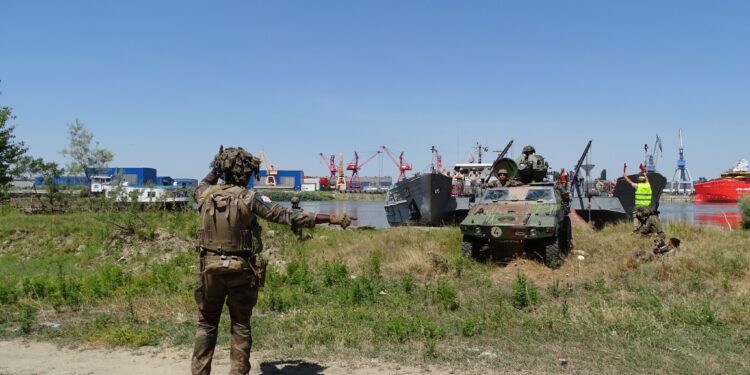 Exercițiul EAGLE EYE RIVER CROSSING 24 în poligonul de instrucție la apă Vărsătura