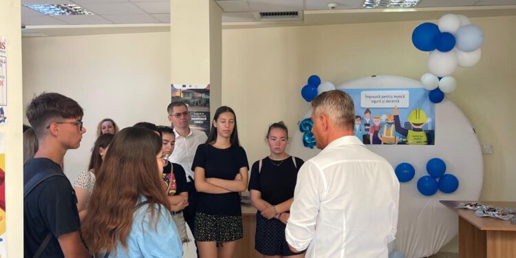 ITM Brăila a sărbătorit ziua Inspecției Muncii prin organizarea unui eveniment dedicat discuțiilor interactive, despre drepturile şi responsabilitățile pe care le au ca viitori angajați sau angajatori