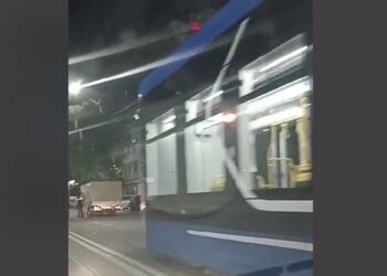 Video: Tramvaiul ”Ana Aslan” implicat într-un accident pe Calea Galați