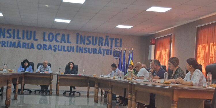 Posibil conflict de interese din partea unor consilieri locali ai PSD Însurăței, după ce au votat majorarea salariilor angajaților din Primărie, unde au soția, nora, respectiv fiul, beneficiari ai acestor majorări
