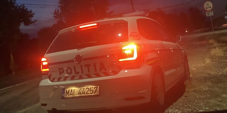 Rupt de beat, avea asupra sa un cuțit, iar în mașină un topor