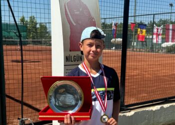 Sportivul legitimat la CSM Brăila, Tănasă Nicholas-Andrei, calificat cu echipa României în faza finală a European Summer Cups by Dunlop U12