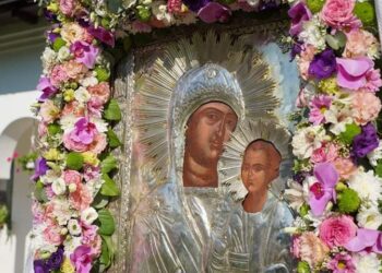 Icoana făcătoare de minuni a Maicii Domnului de la Mănăstirea Adam ajunge în această seară la Biserica ”Sf. Arhangheli Mihail și Gavril” din municipiul Brăila