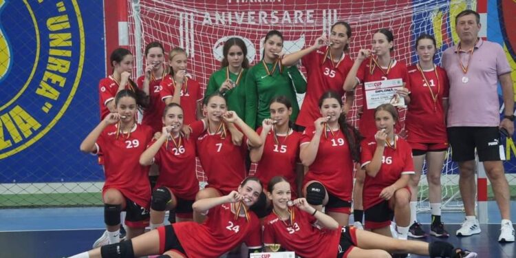 Junioarele 3 de la HC Dunărea Brăila s-au clasat pe locul 2 la ediția a II-a a „IALOMIȚA YOUTH CUP”