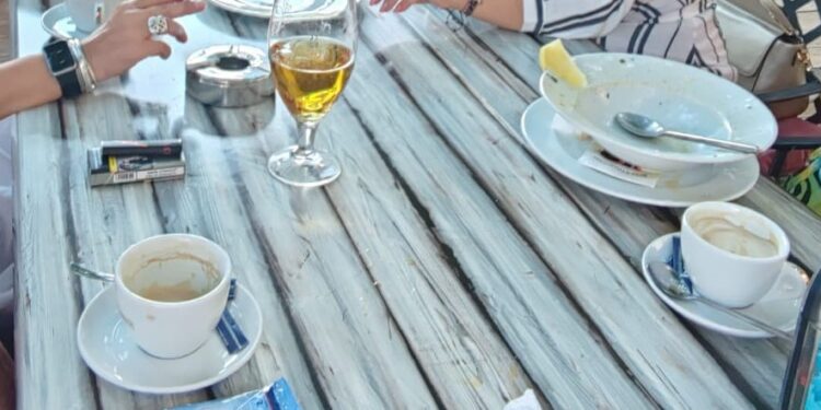 Reprezentantul unui restaurant a fost amendat de polițiștii din cadrul Serviciului de Investigare a Criminalității Economice pentru că nu a emis bonuri fiscale