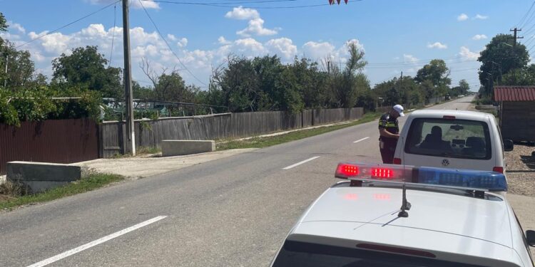 Miercuri, 7 august a.c., în intervalul orar 15:00-18:00, polițiștii din cadrul Serviciului Rutier Brăila au aplicat 17 sancțiuni contravenționale, dintre care 12 pentru viteză