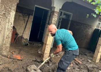 Brăileni alături de semenii lor din Galați, afectați de inundații