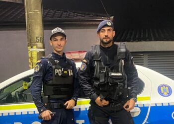 Bărbat găsit într-o stare de inconștiență parțială în mașină, ajutat de polițiștii și jandarmii brăileni