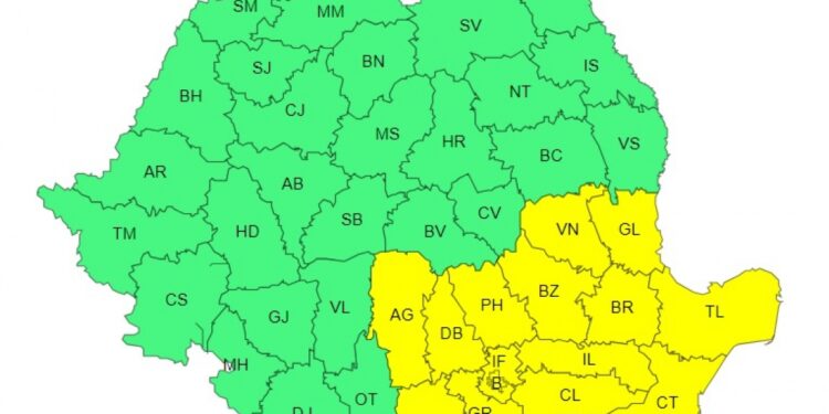 Avertizare meteorologică: Averse torențiale însoțite local de descărcări electrice