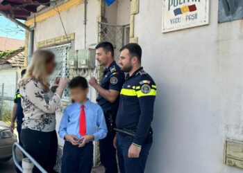 Polițiștii și jandarmii din Buzău alertați de dispariția unui elev de 11 ani care nu a fost găsit de bunică în locul stabilit pentru întâlnire