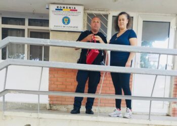 Poșetă găsită pe o alee din stațiunea Lacu Sărat, predată păgubitei de jandarmi