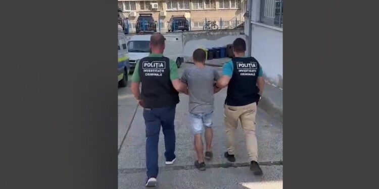 Reținut de polițiști și apoi arestat preventiv pentru comiterea a 7 infracțiuni de furt